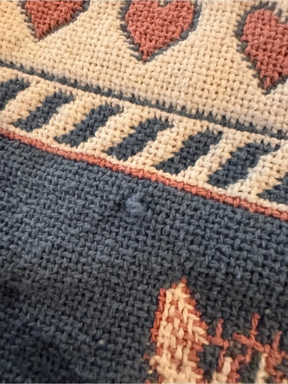 Vintage reversible cat/heart woven throw blanket